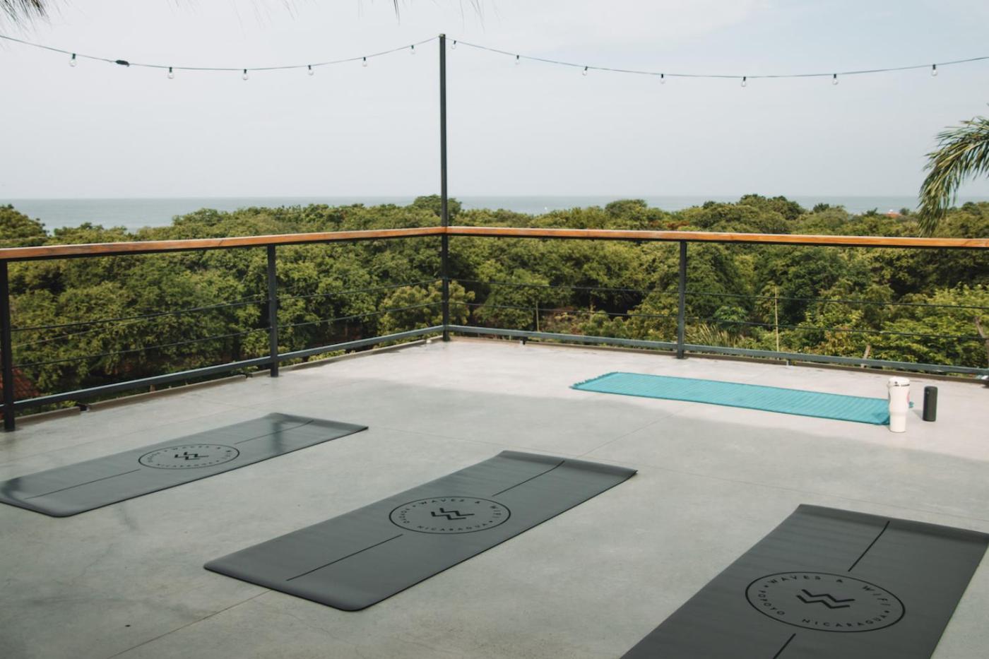 Waves & Wifi - Coworking & Coliving Space In Popoyo Salinas Exteriör bild